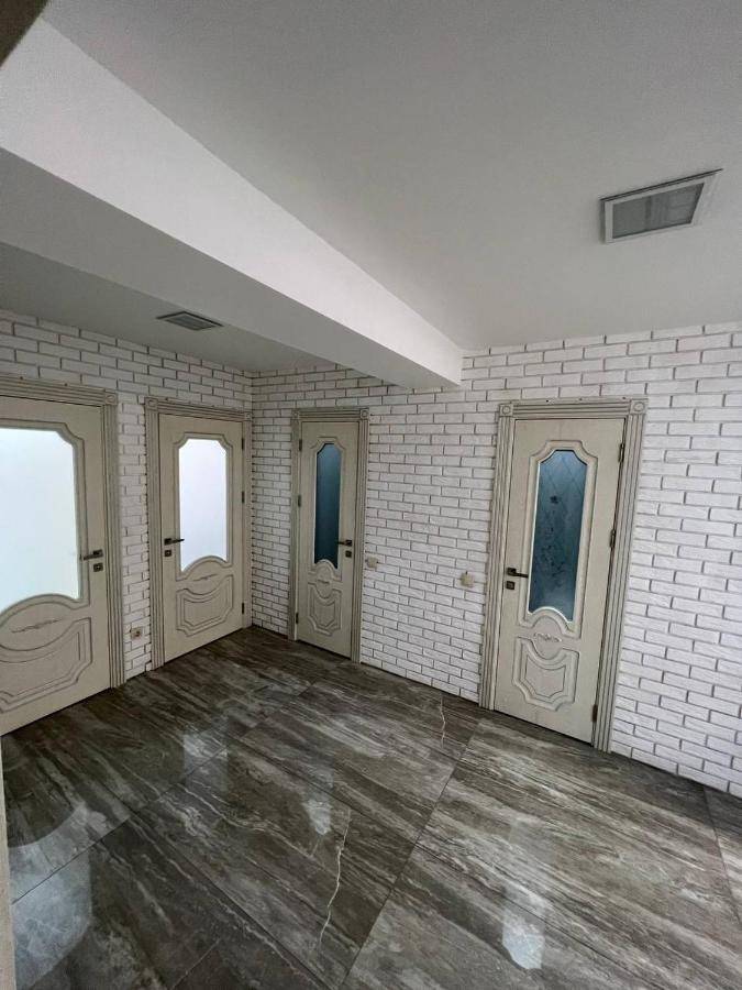 Luxrent Apartment Chisinau Ngoại thất bức ảnh