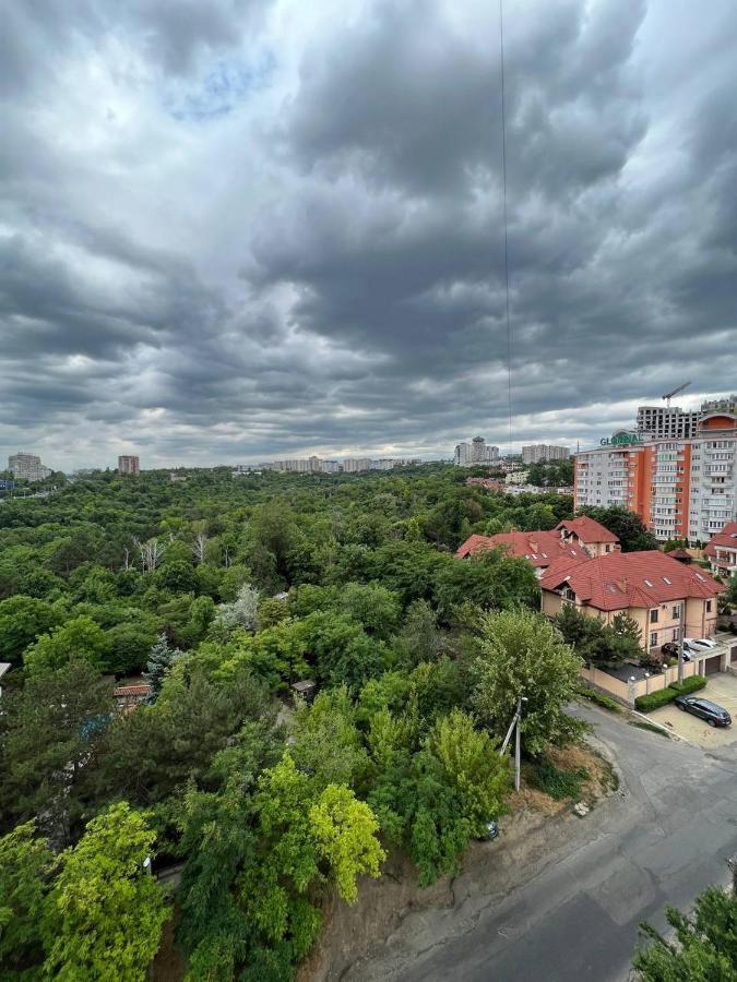 Luxrent Apartment Chisinau Ngoại thất bức ảnh