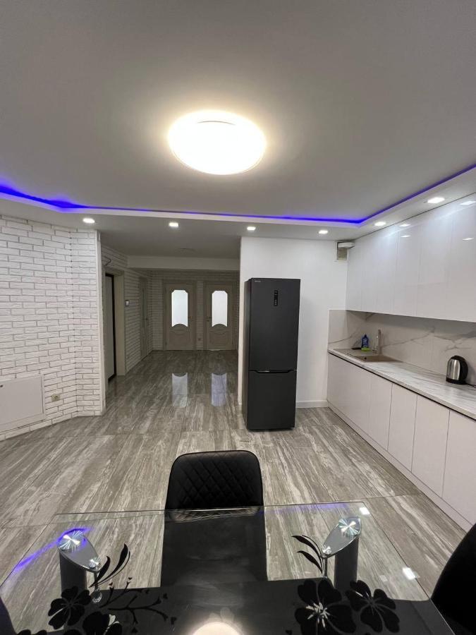 Luxrent Apartment Chisinau Ngoại thất bức ảnh