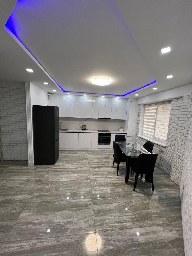 Luxrent Apartment Chisinau Ngoại thất bức ảnh
