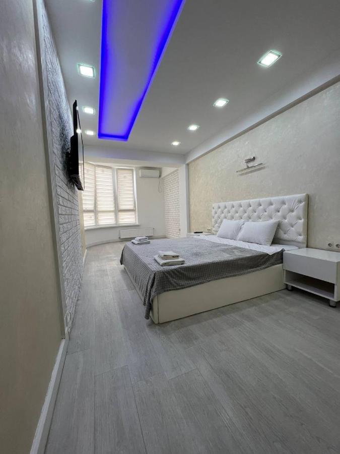Luxrent Apartment Chisinau Ngoại thất bức ảnh